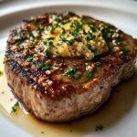 Steak mit Knoblauchbutter