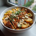 Street Corn Chicken Bowl mit knusprigen Kartoffelscheiben