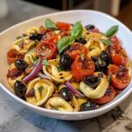 Tortellini-Salat mit getrockneten Tomaten