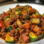 Hackfleisch Rezepte für würzige Pfanne mit Gemüse.