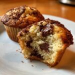 Schokoladenmuffins mit Schokostückchen
