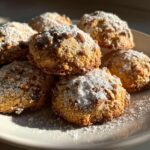 Weihnachtsplätzchen mit Nüssen und leichter Süße.