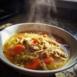 Hausgemachte Hühnernudelsuppe