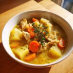 Hähnchen-Kartoffel-Suppe