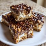 Reis-Knusperriegel mit Schokolade und Marshmallows