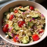 Griechischer Orzo-Nudelsalat
